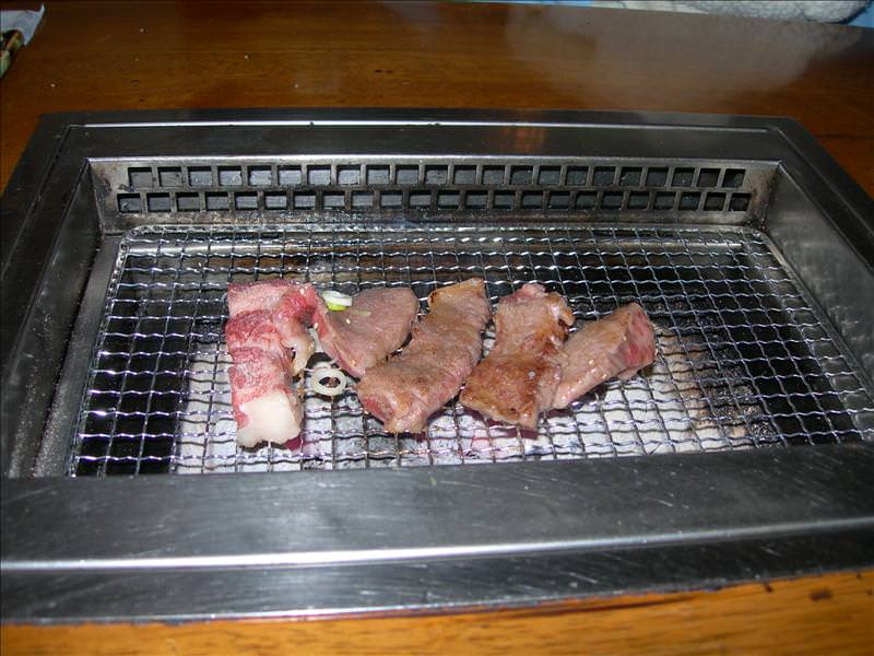 東瀛留學日記之童話世界篇(2008.1):很貴，幾塊牛肉要價幾千日幣