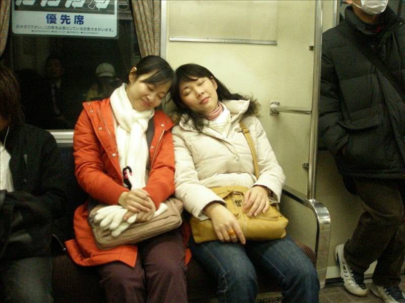 東瀛留學日記之童話世界篇(2008.1):上電車睡覺（裝出來的）