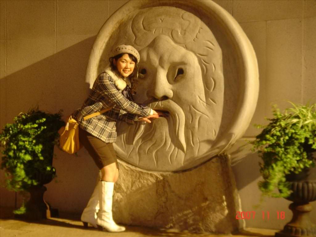 東瀛留學日記之吃喝玩樂篇(2007.11):真理之口(Bocca della Verità)