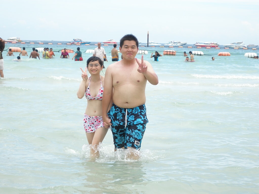 正宗全新改版之「大家來比辣」，熱映中！（真的會噴鼻血！！）:恩恩愛愛的..超像...爸爸帶小孩