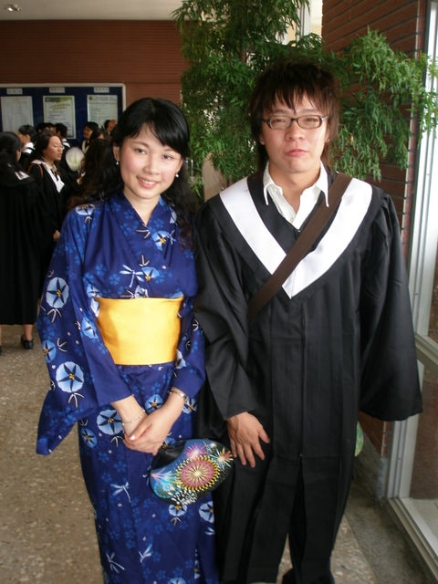 2007.6.16 請微笑地說再見:與建之，他其實是應日系，不是網通。呵呵