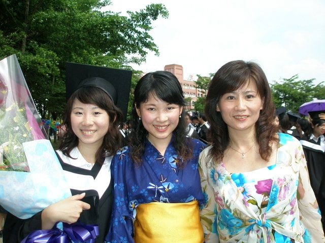 2007.6.16 請微笑地說再見:與嘉瑩的媽媽。